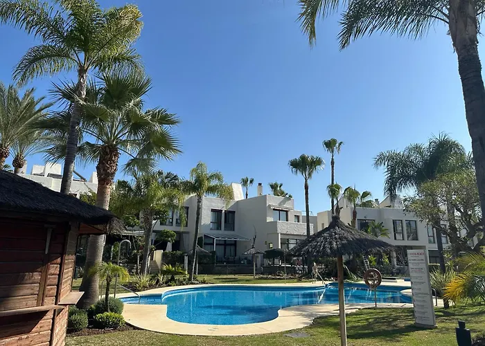 Villa Serena Marbella - Exclusive Retreat With Pool